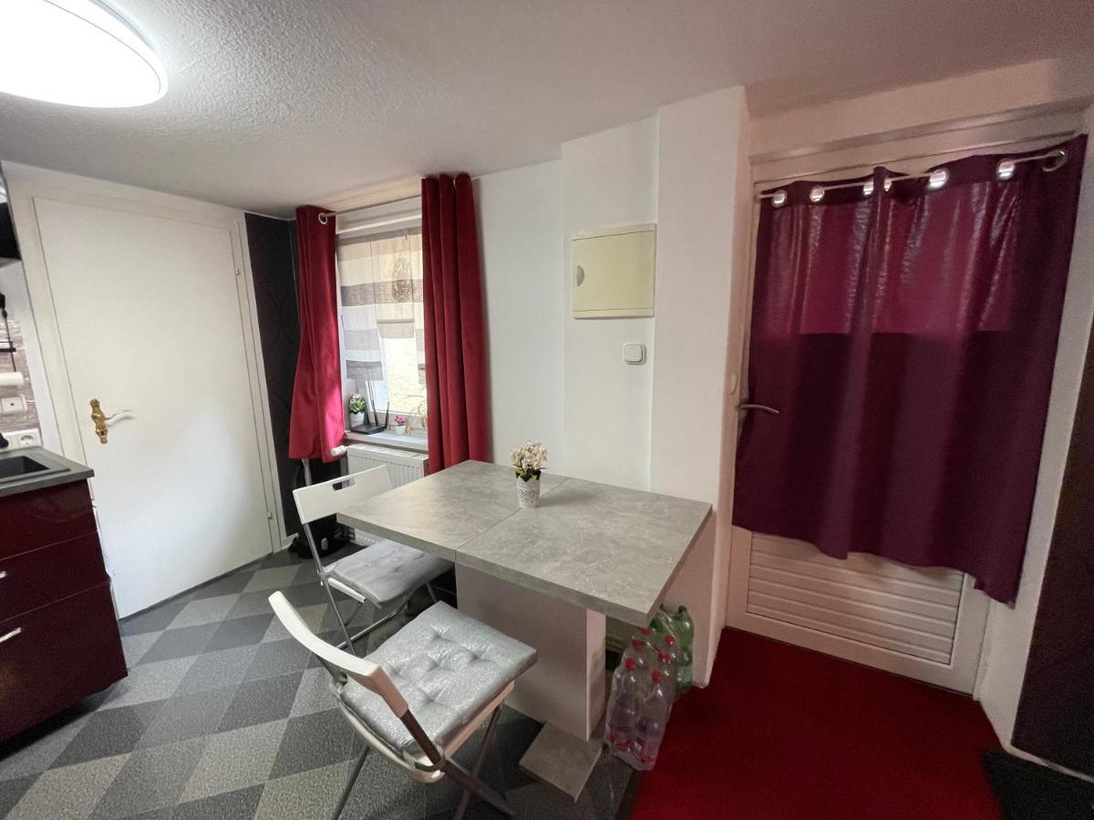 Appartement Tiny House à Burig Extérieur photo